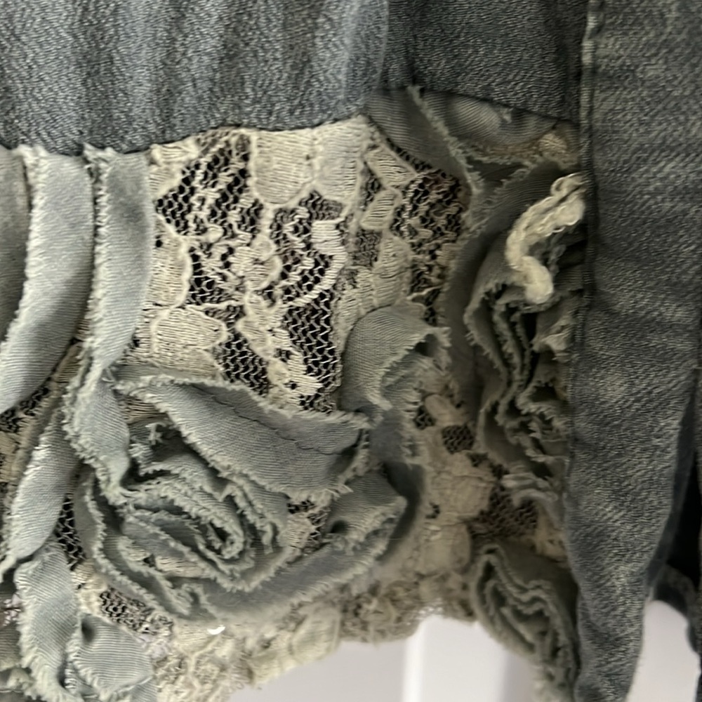 Tunic - Picture 3 of 4